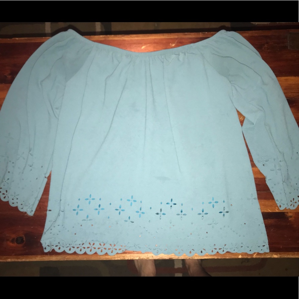 Boutique off shoulder lace laser cut shirt